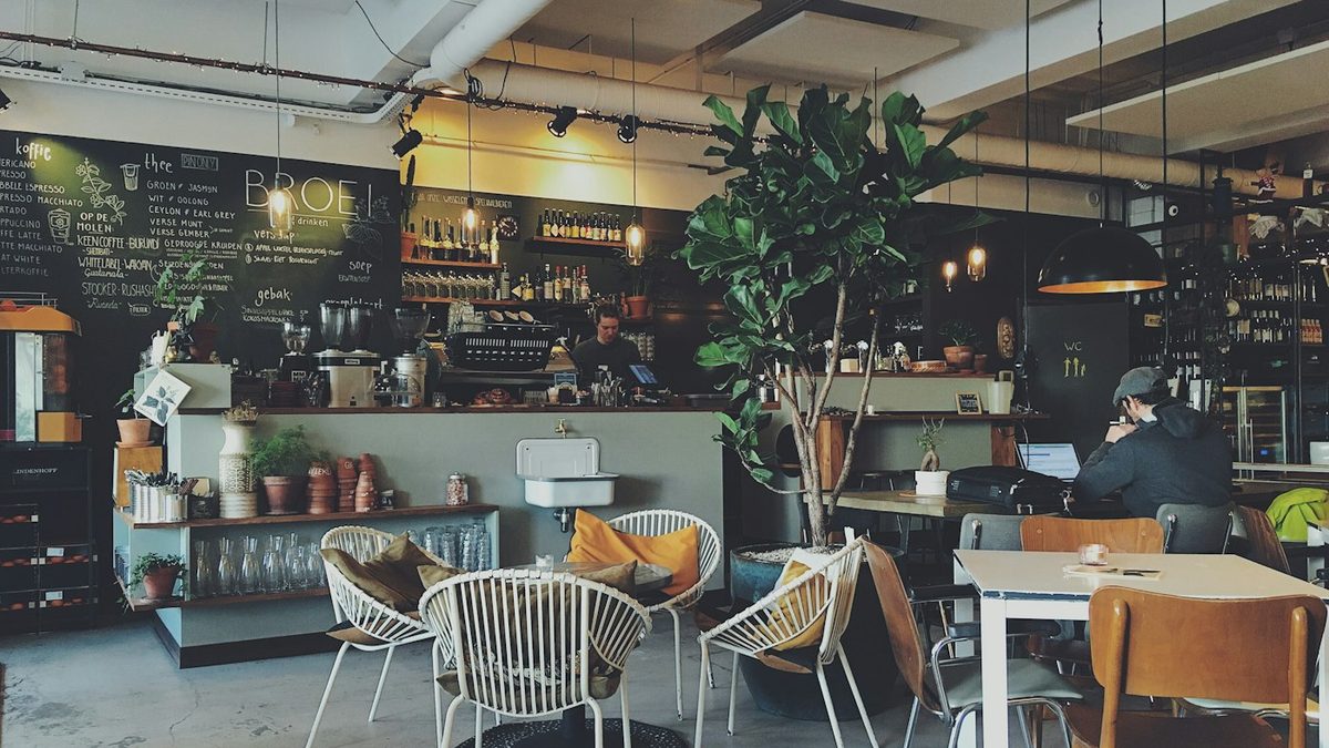 Jasa Desain Interior Cafe & Resto di Malang: Estetis & Ramai